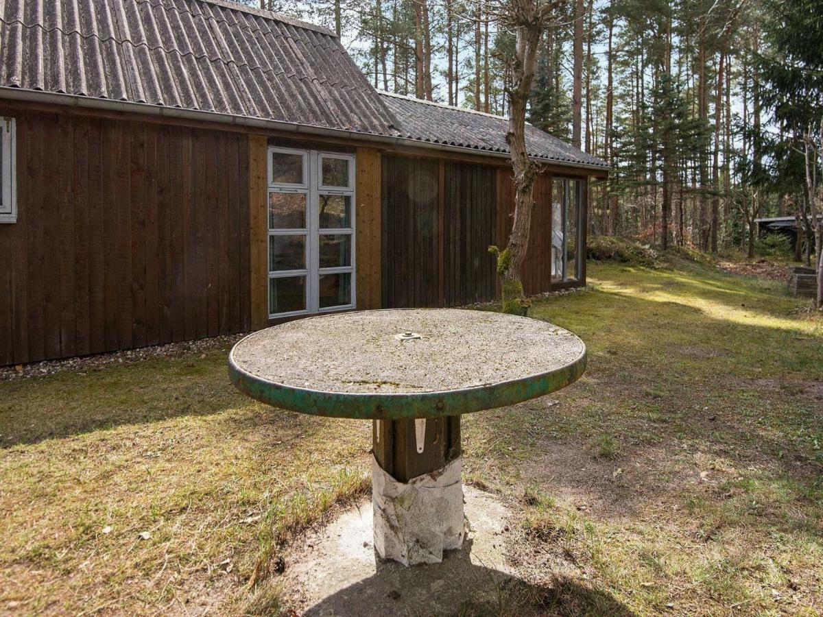 7 Person Holiday Home In Kolind Zimmer foto