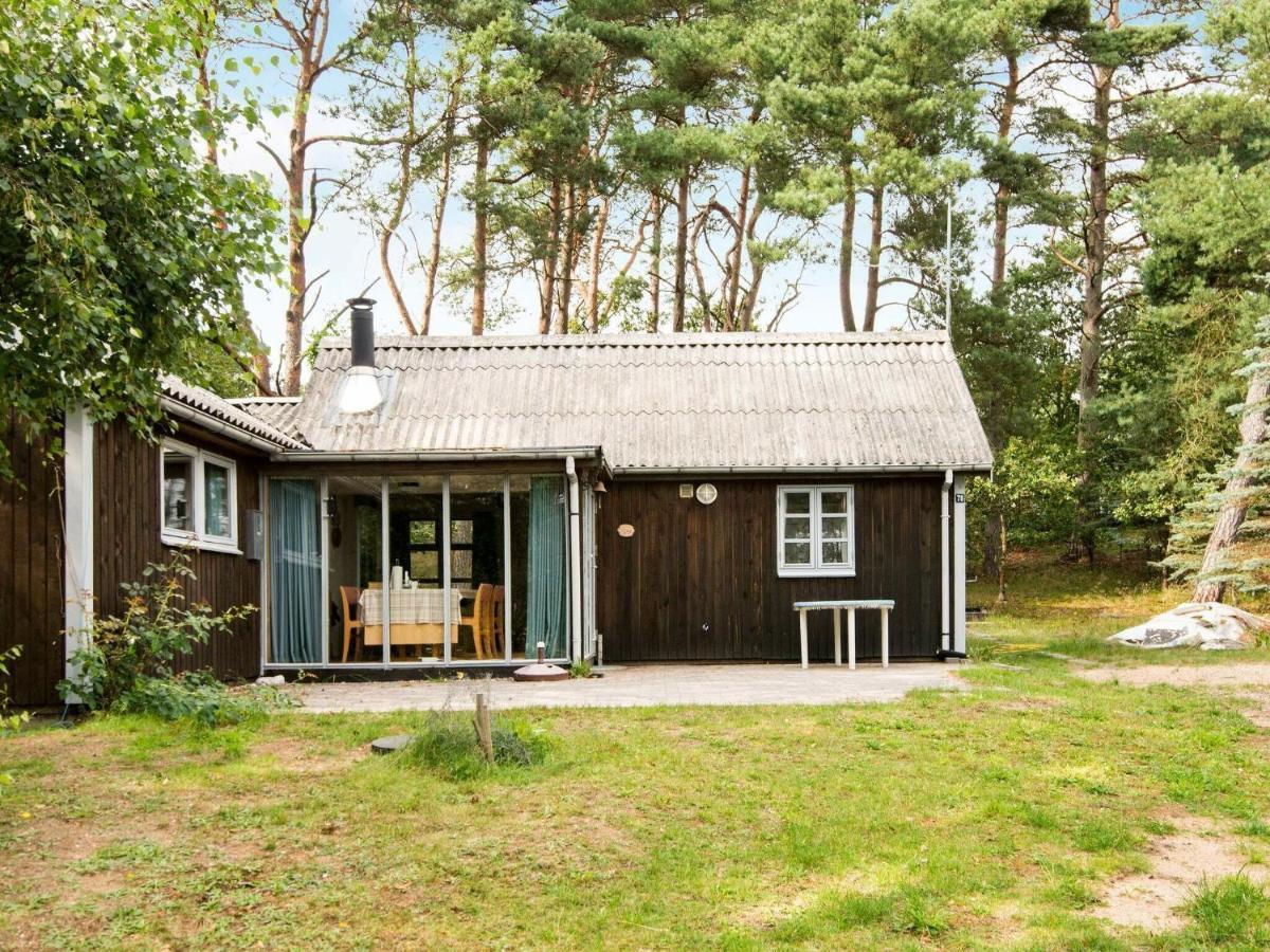 7 Person Holiday Home In Kolind Zimmer foto