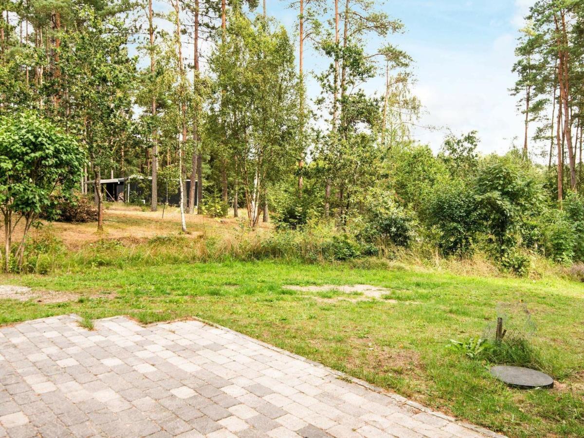 7 Person Holiday Home In Kolind Zimmer foto