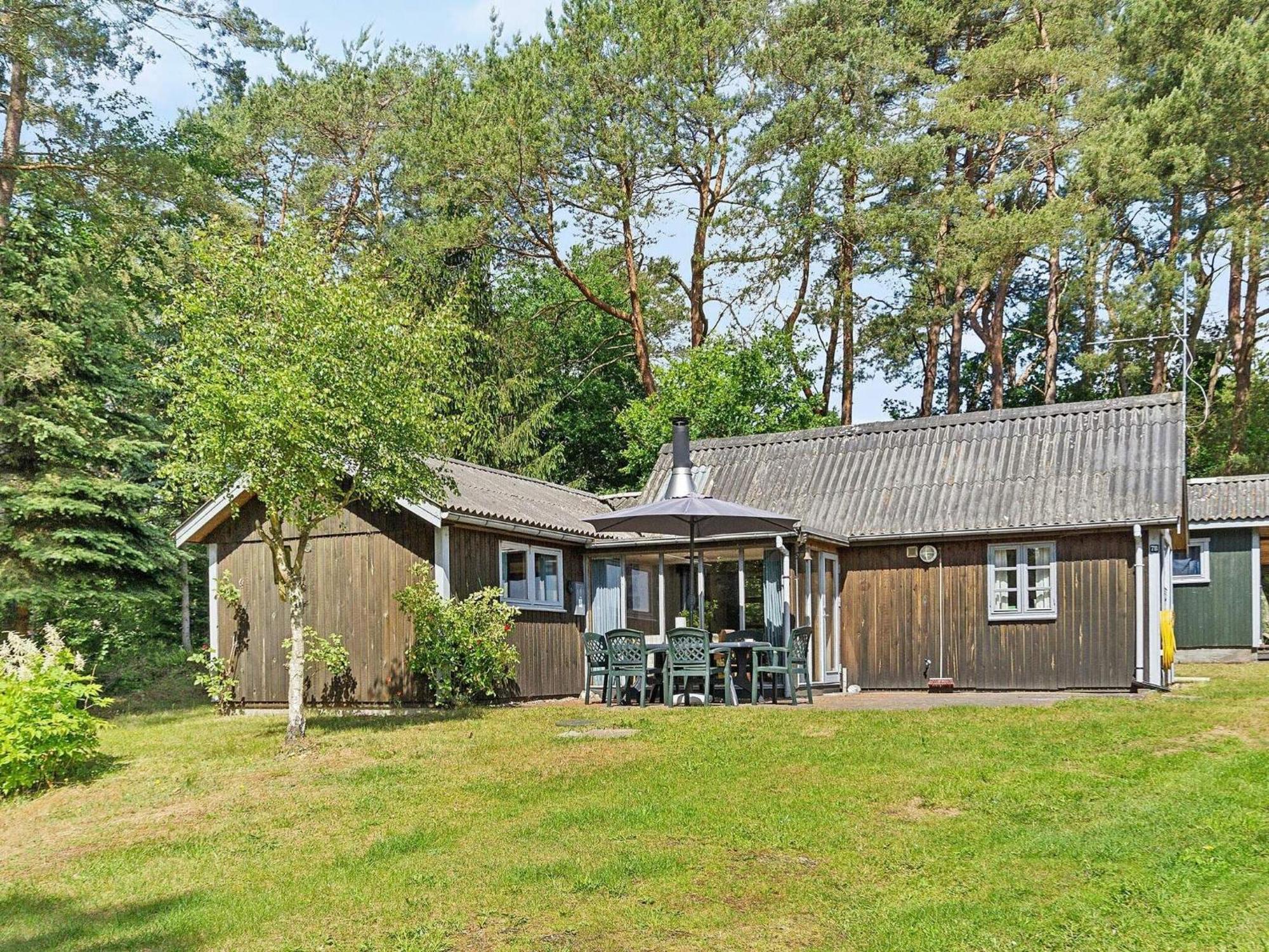 7 Person Holiday Home In Kolind Exterior foto